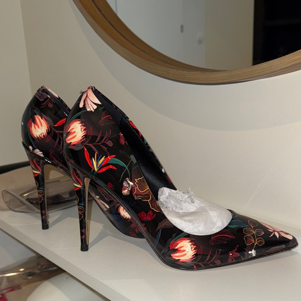 Aldo Floral Pumps Never Worn